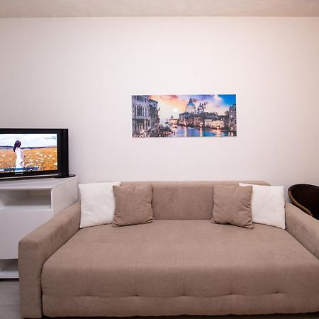 Apartment Studio Premier Rafajlovići Dış mekan fotoğraf