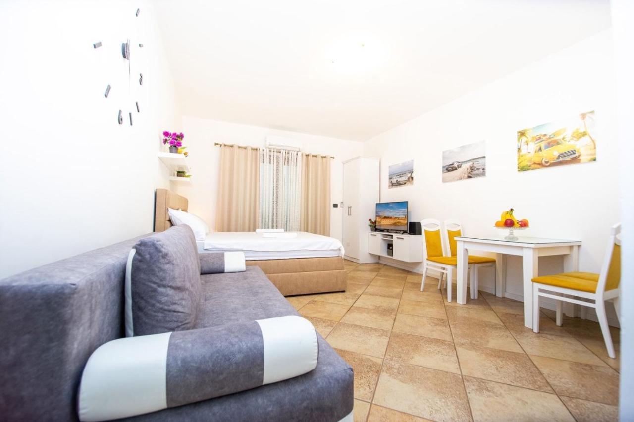 Apartment Studio Premier Rafajlovići Dış mekan fotoğraf